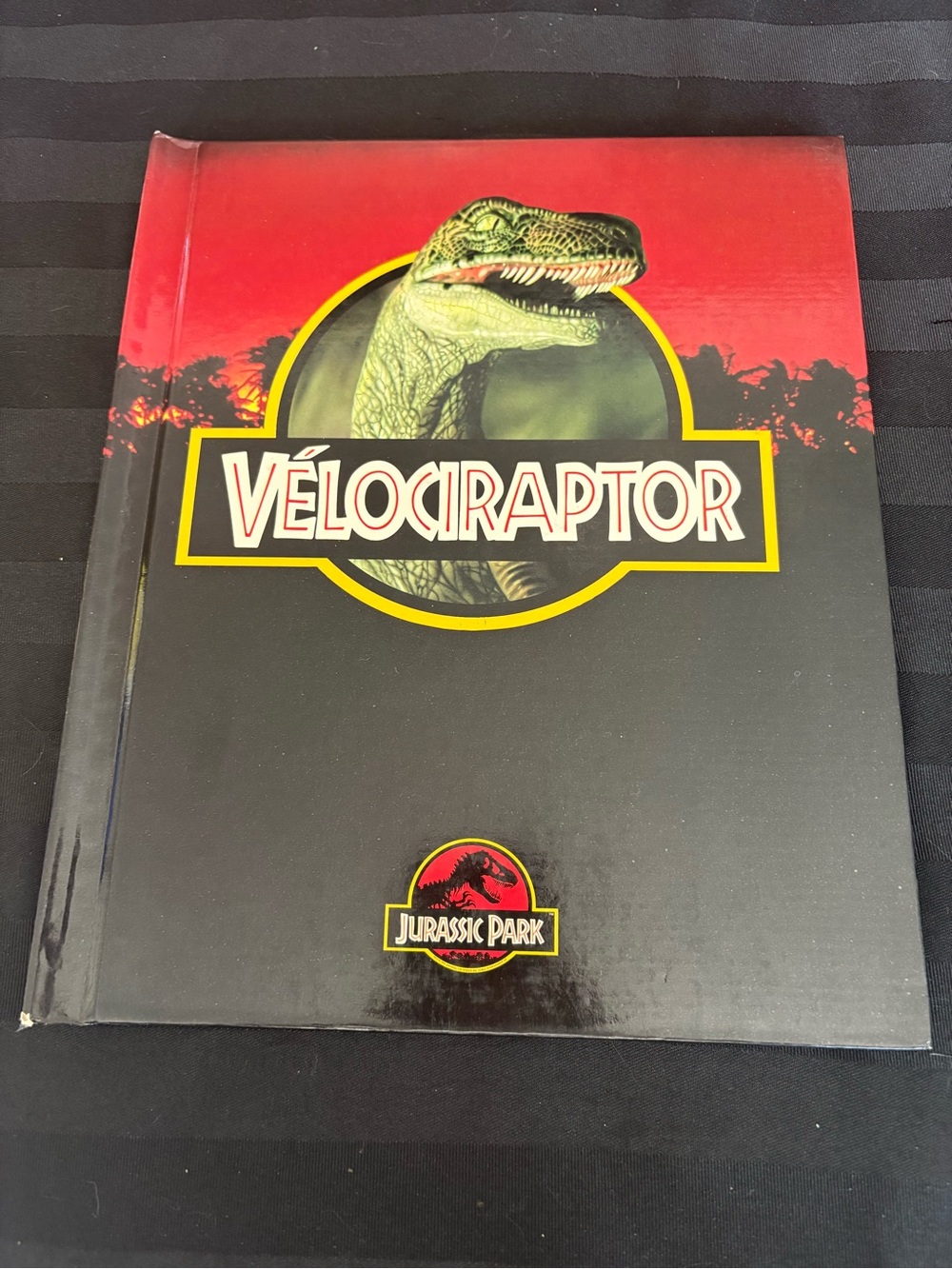 1992 Velociraptor Jurassic Park book *French**